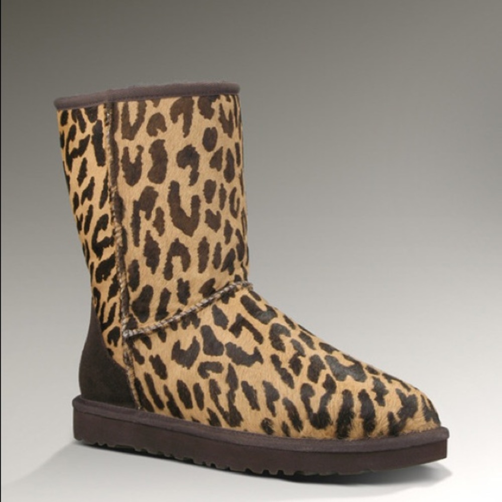 Rare Cheetah print Woman’s Uggs